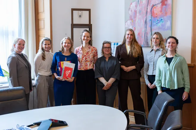 In gesprek met minister Van Veldhoven over het belang van gendergelijkheid voor een rechtvaardig klimaatbeleid